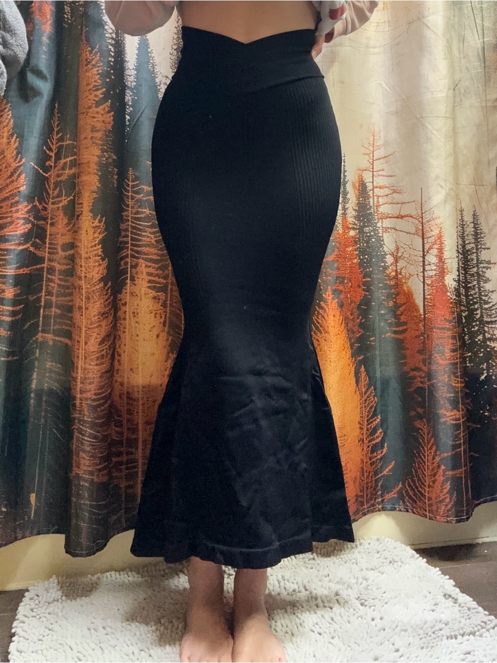 HALARA Black High-Waist Mermaid Maxi Skirt